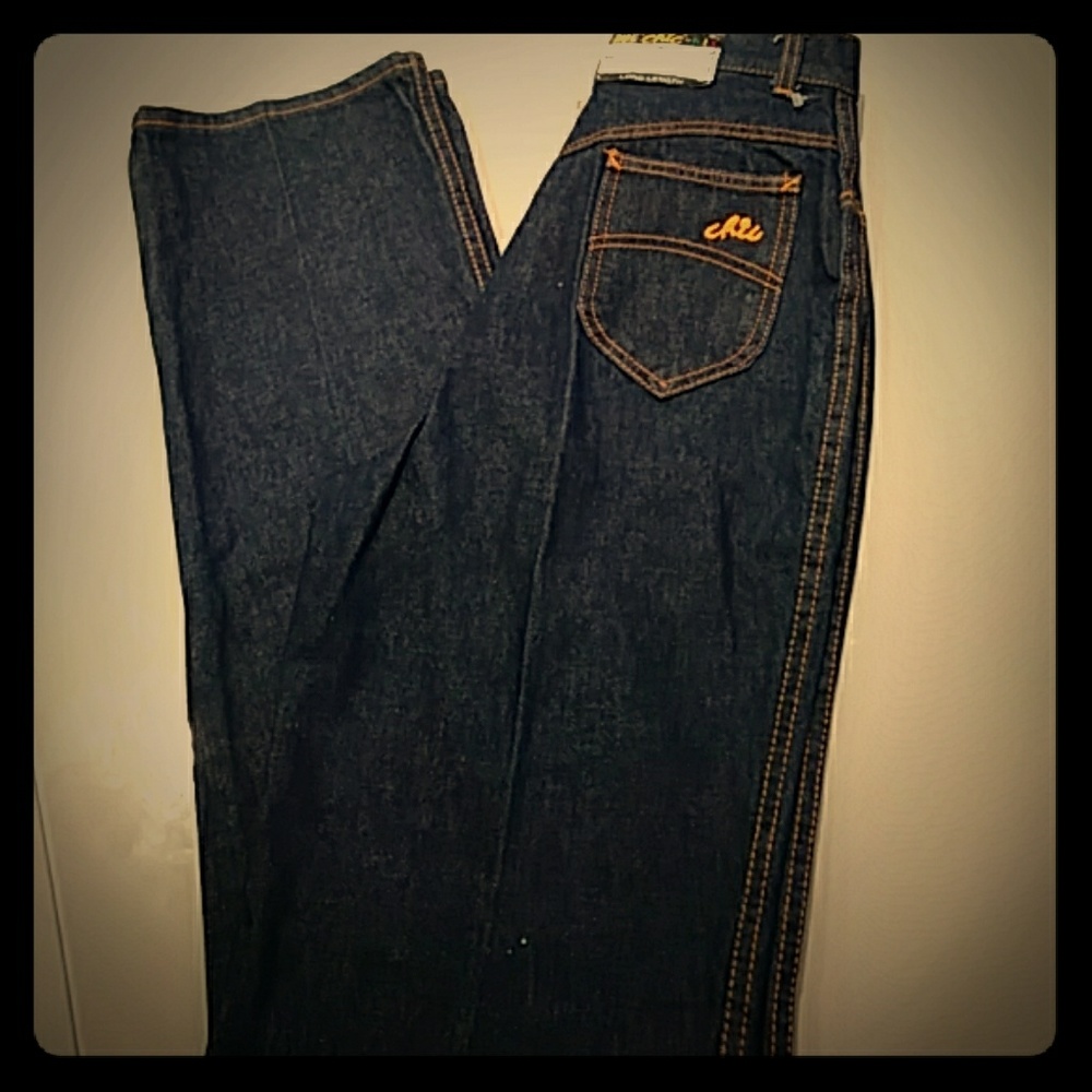 Vintage Chic Jeans - Hi-Waisted